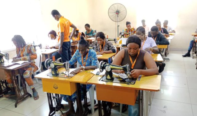 Fashion-Class-FSDVTE