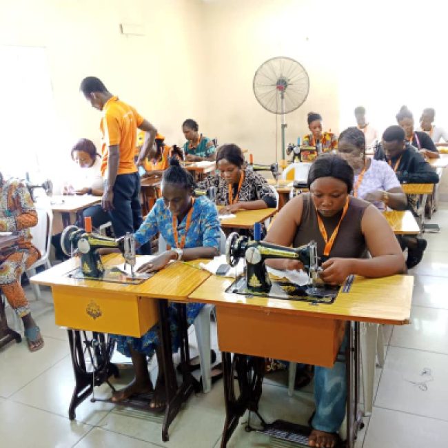 Fashion-Class-FSDVTE